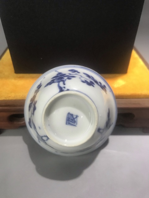 古玩陶瓷(精品主人杯)清-康熙-瑞果折枝花卉紋-主人杯拍賣,當(dāng)前價格826元