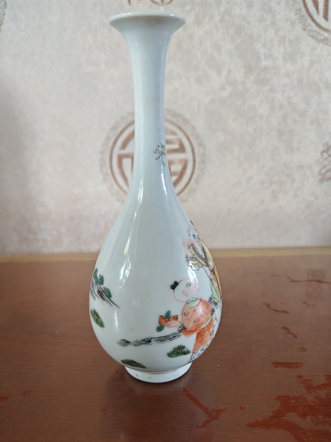 古玩陶瓷粉彩嬰戲圖玉壺春瓶真品鑒賞圖