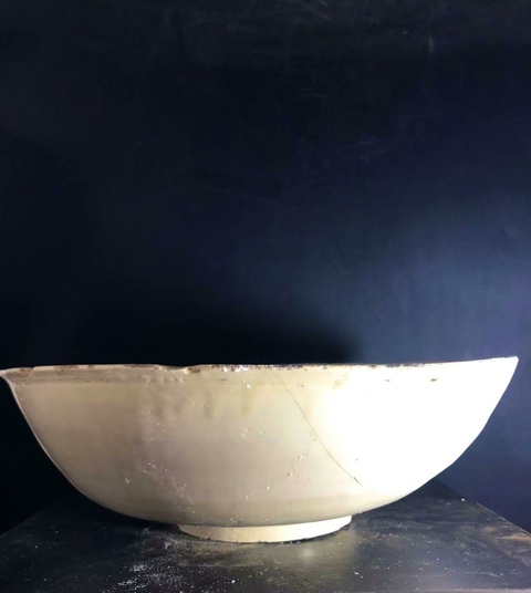 古玩陶瓷宋金時期刻劃花大碗真品鑒賞圖