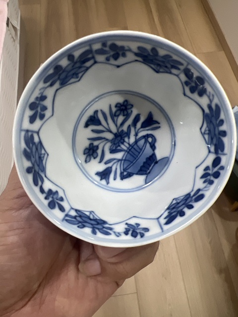 古玩陶瓷青花花卉紋杯真品鑒賞圖