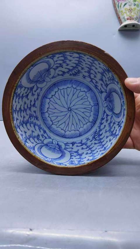 古玩陶瓷外紫金釉內(nèi)青花纏枝花紋洗手盆真品鑒賞圖