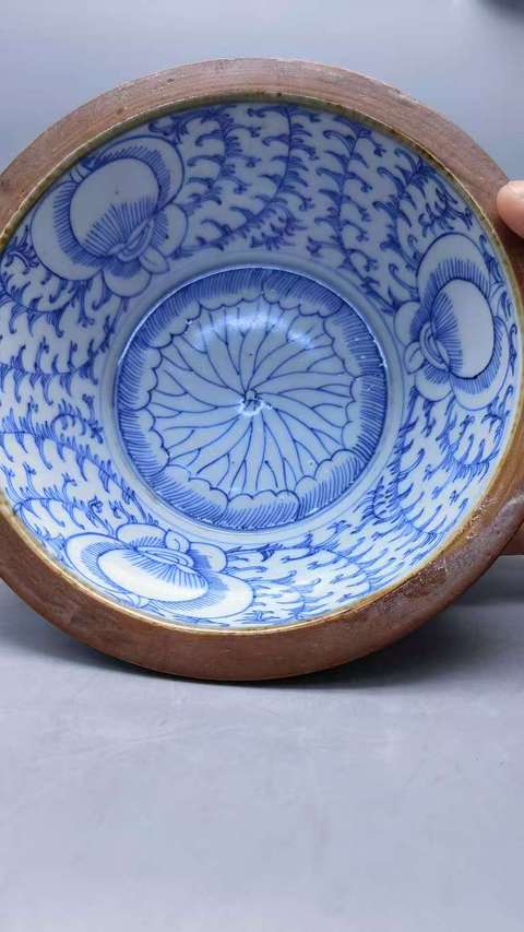 古玩陶瓷外紫金釉內(nèi)青花纏枝花紋洗手盆真品鑒賞圖