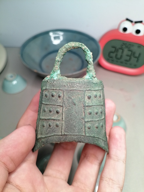 古玩銅器鈴鐺真品鑒賞圖