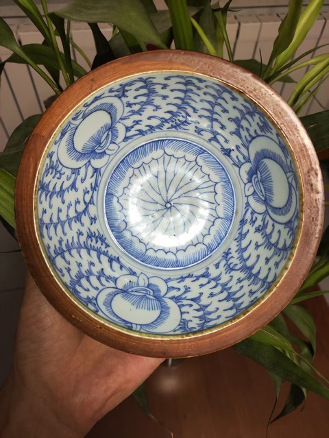古玩陶瓷外紫金釉內(nèi)青花纏枝花紋洗手盆真品鑒賞圖