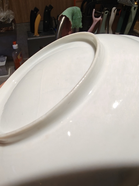 古玩陶瓷19世紀 粉彩花卉紋盤真品鑒賞圖