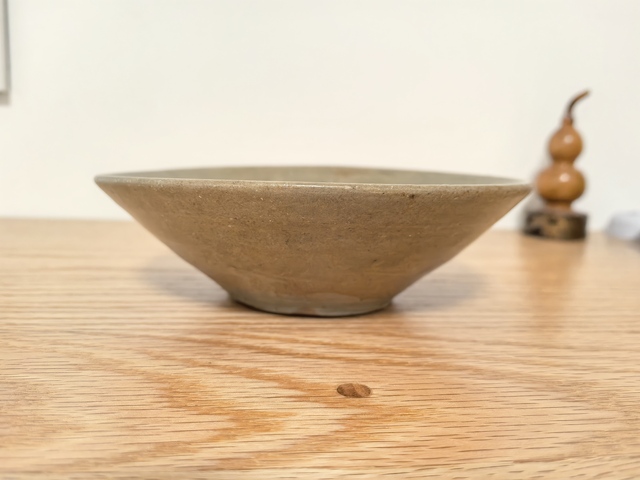 古玩陶瓷越窯系青瓷茶盞真品鑒賞圖