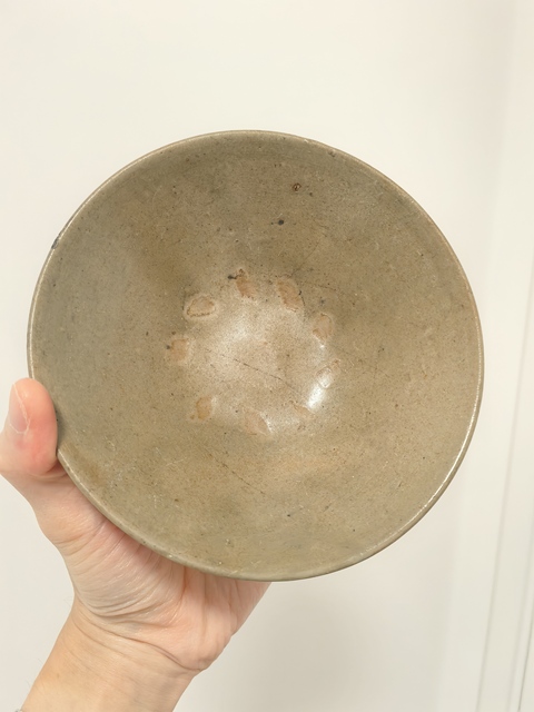 古玩陶瓷越窯系青瓷茶盞真品鑒賞圖