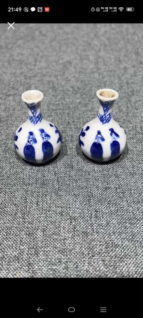 古玩陶瓷德化窯青花仕女花卉紋瓶真品鑒賞圖