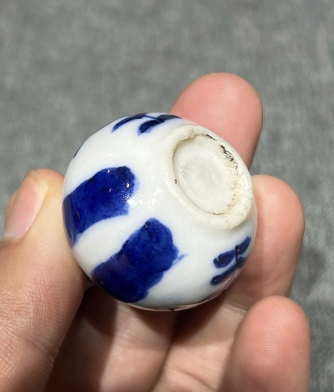 古玩陶瓷德化窯青花仕女花卉紋瓶真品鑒賞圖