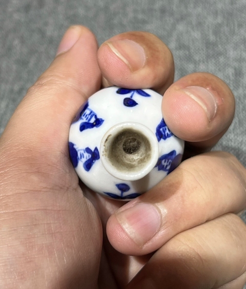 古玩陶瓷德化窯青花仕女花卉紋瓶真品鑒賞圖