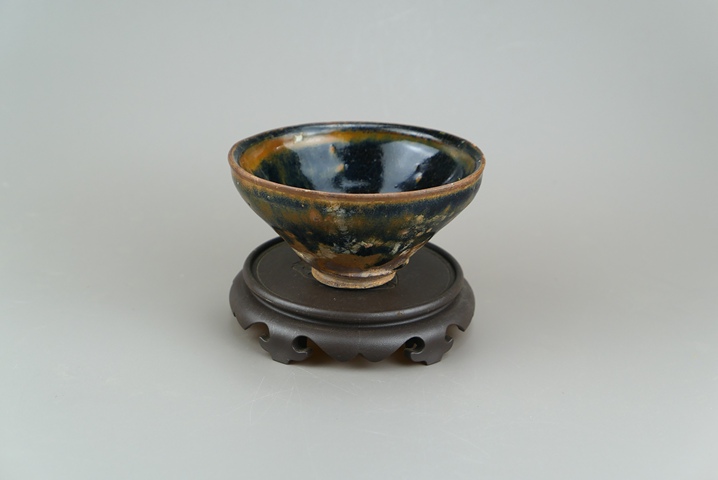 古玩陶瓷南宋.建窯芝麻釉茶盞(高級茶器)拍賣,當(dāng)前價(jià)格418元