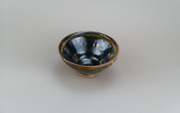 古玩陶瓷南宋.建窯芝麻釉茶盞(高級茶器)拍賣,當(dāng)前價(jià)格418元