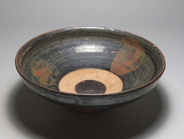 古玩陶瓷黑釉鐵銹斑紋碗真品鑒賞圖