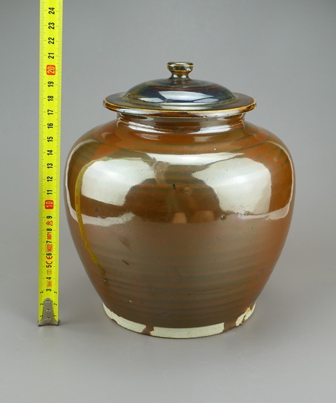 古玩陶瓷精品:明代定窯系柿紅釉蓋罐(高級(jí)器型)拍賣,當(dāng)前價(jià)格195元