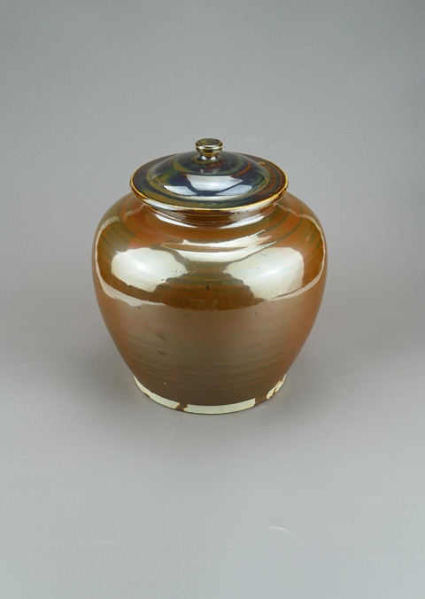 古玩陶瓷精品:明代定窯系柿紅釉蓋罐(高級(jí)器型)拍賣,當(dāng)前價(jià)格195元