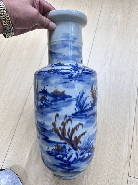 古玩陶瓷青花釉里紅山水紋棒槌瓶真品鑒賞圖
