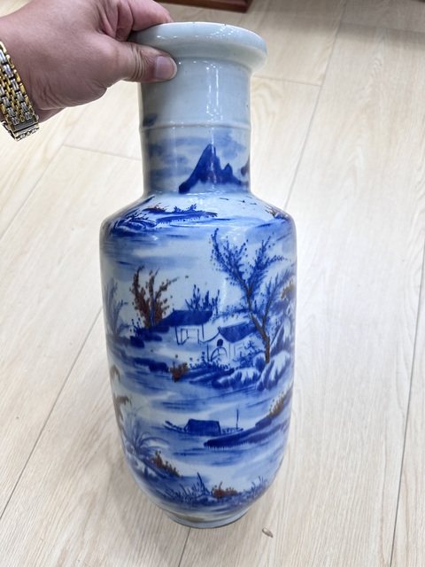 古玩陶瓷青花釉里紅山水紋棒槌瓶真品鑒賞圖