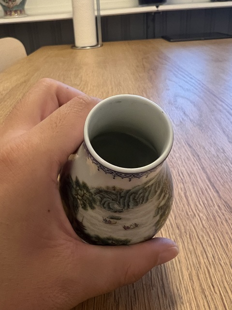 古玩陶瓷山水紋尊真品鑒賞圖