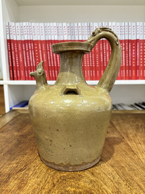 古玩陶瓷雞首執壺真品鑒賞圖