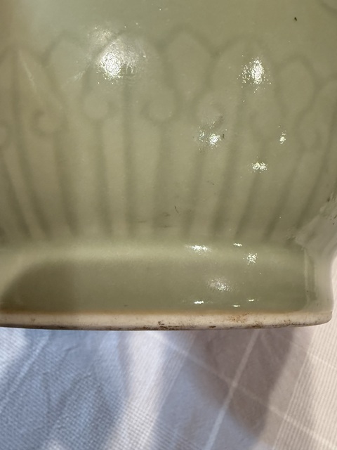 古玩陶瓷豆青釉燈籠瓶真品鑒賞圖