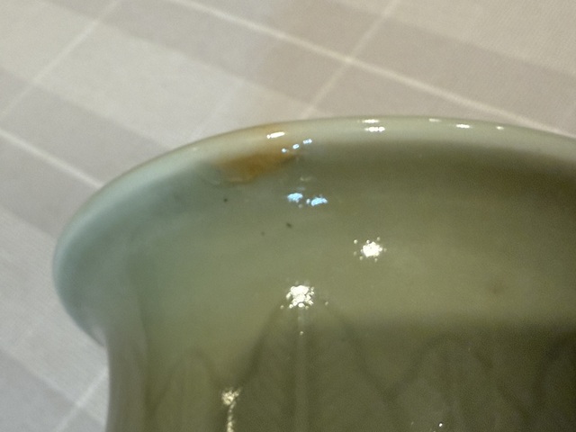 古玩陶瓷豆青釉燈籠瓶真品鑒賞圖