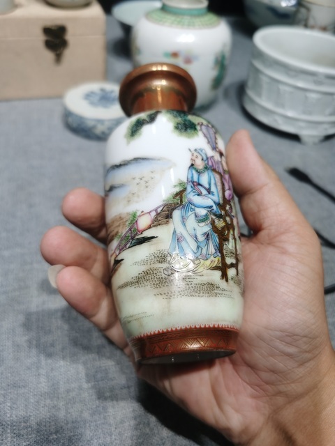 古玩陶瓷人物紋棒槌瓶真品鑒賞圖