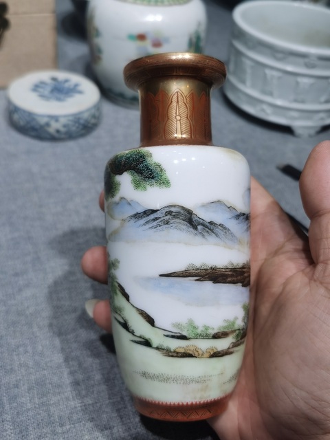古玩陶瓷人物紋棒槌瓶真品鑒賞圖