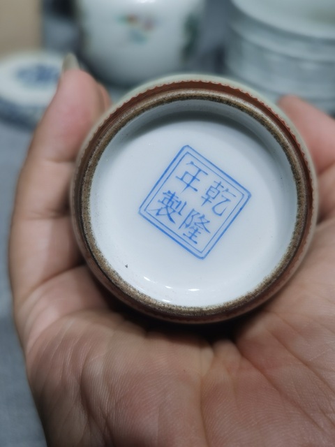 古玩陶瓷人物紋棒槌瓶真品鑒賞圖