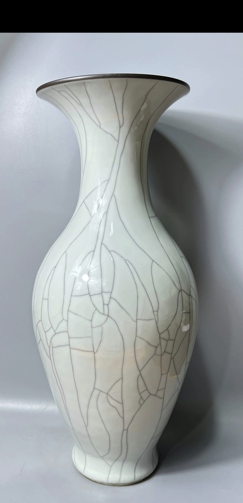 古玩陶瓷官釉瓶真品鑒賞圖