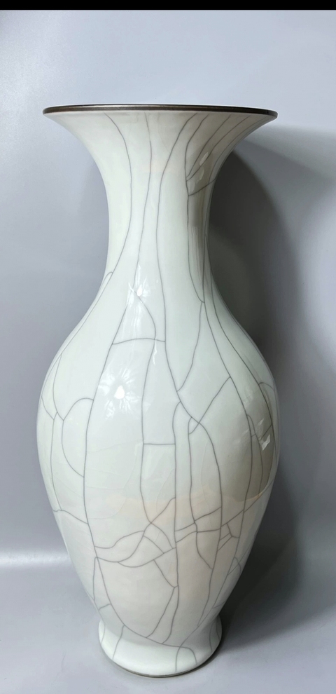 古玩陶瓷官釉瓶真品鑒賞圖