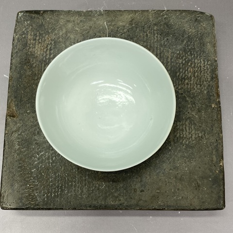 古玩陶瓷花卉紋青花碗真品鑒賞圖