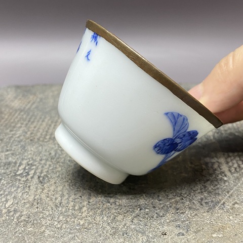 古玩陶瓷花卉詩紋青花杯真品鑒賞圖