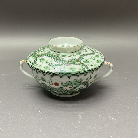 古玩陶瓷龍紋廣彩蓋杯真品鑒賞圖