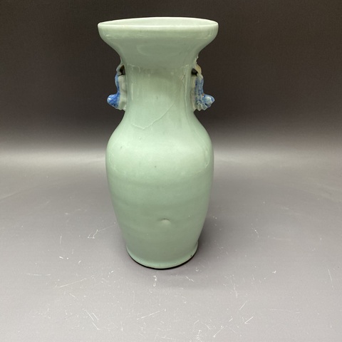 古玩陶瓷鐵拐李豆青釉青花瓶真品鑒賞圖