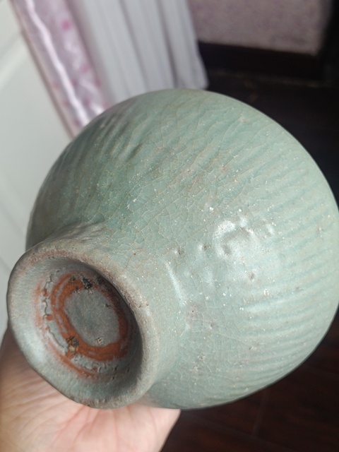 古玩陶瓷龍泉青瓷刻花碗拍賣,當(dāng)前價(jià)格1500元