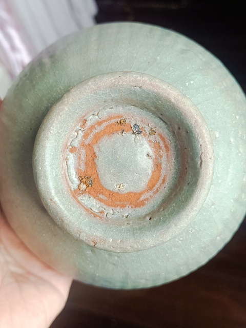 古玩陶瓷龍泉青瓷刻花碗拍賣,當(dāng)前價(jià)格1500元