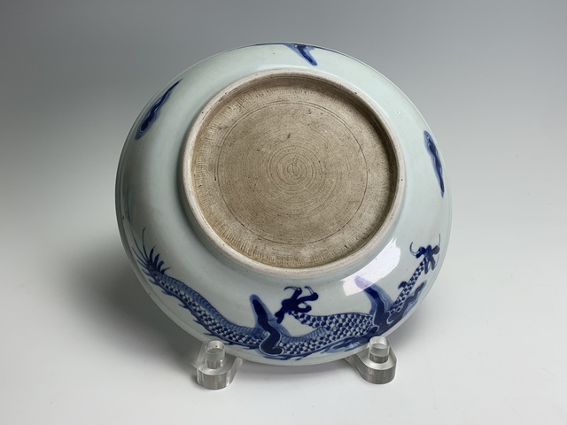 古玩陶瓷清雍正·青花過墻龍紋盤拍賣，當前價格588元