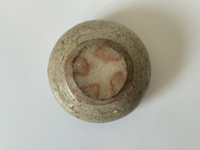 古玩陶瓷西晉越窯印花水盂真品鑒賞圖