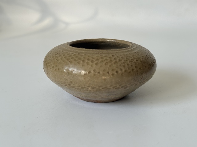 古玩陶瓷西晉越窯棱形紋飾水盂真品鑒賞圖