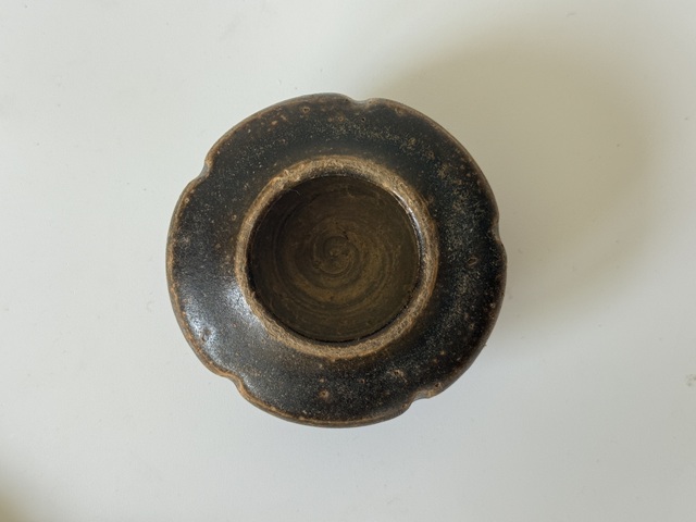 古玩陶瓷五代五棱水盂真品鑒賞圖