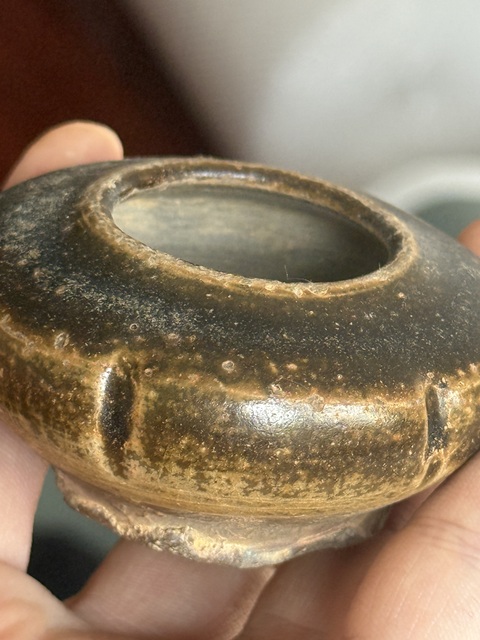 古玩陶瓷五代五棱水盂真品鑒賞圖