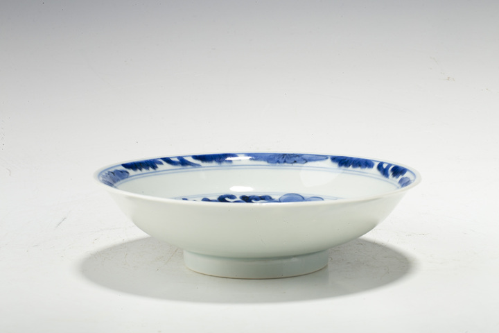 古玩陶瓷清康熙·青花纏枝牡丹紋盤拍賣，當前價格940元