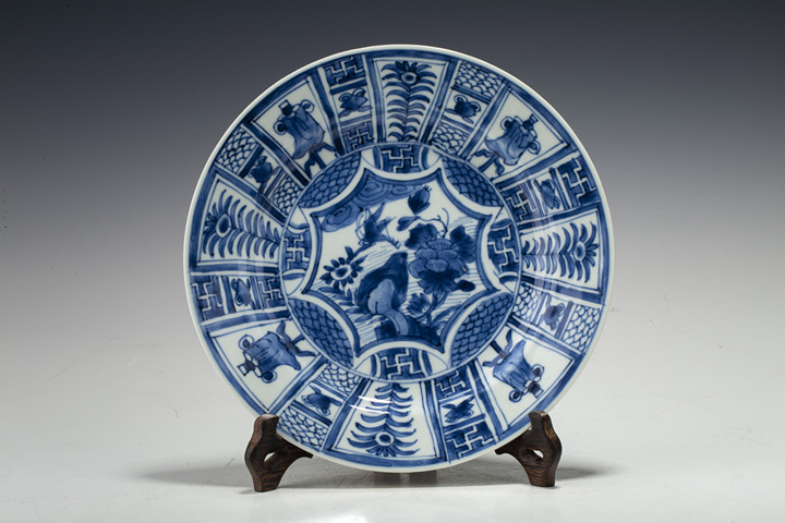 古玩陶瓷清康熙·青花飛黃騰達(dá)紋盤真品鑒賞圖