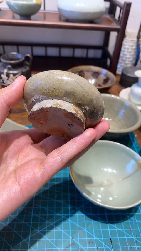 古玩陶瓷越窯青瓷水盂真品鑒賞圖