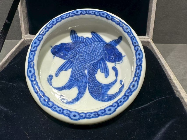 古玩陶瓷青花雙魚紋洗真品鑒賞圖