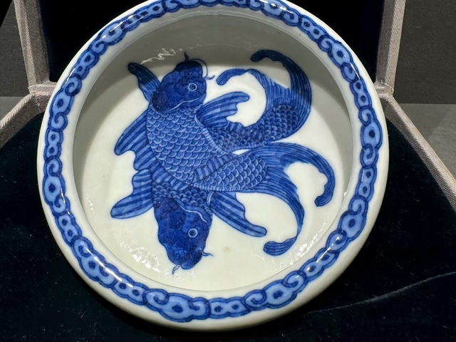 古玩陶瓷青花雙魚紋洗真品鑒賞圖