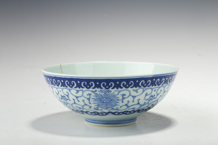 古玩陶瓷清道光·青花纏枝蓮紋碗
真品鑒賞圖