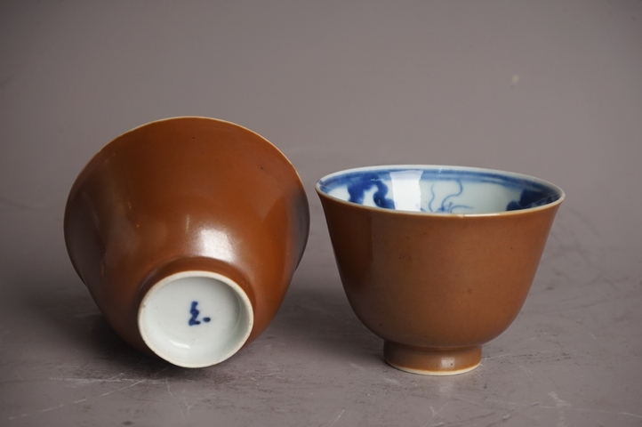 古玩陶瓷清末民初·外紫金釉內青花金玉滿堂紋茶杯一對真品鑒賞圖