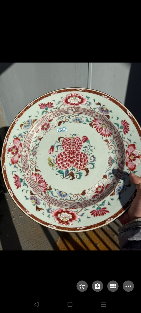 古玩陶瓷花卉紋粉彩盤真品鑒賞圖