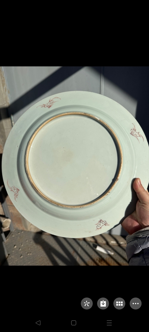 古玩陶瓷花卉紋粉彩盤真品鑒賞圖